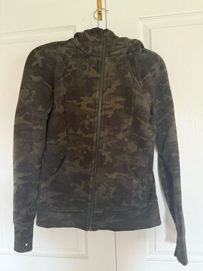 lululemon athletica Olive Camo Full-Zip Utility Jacket
